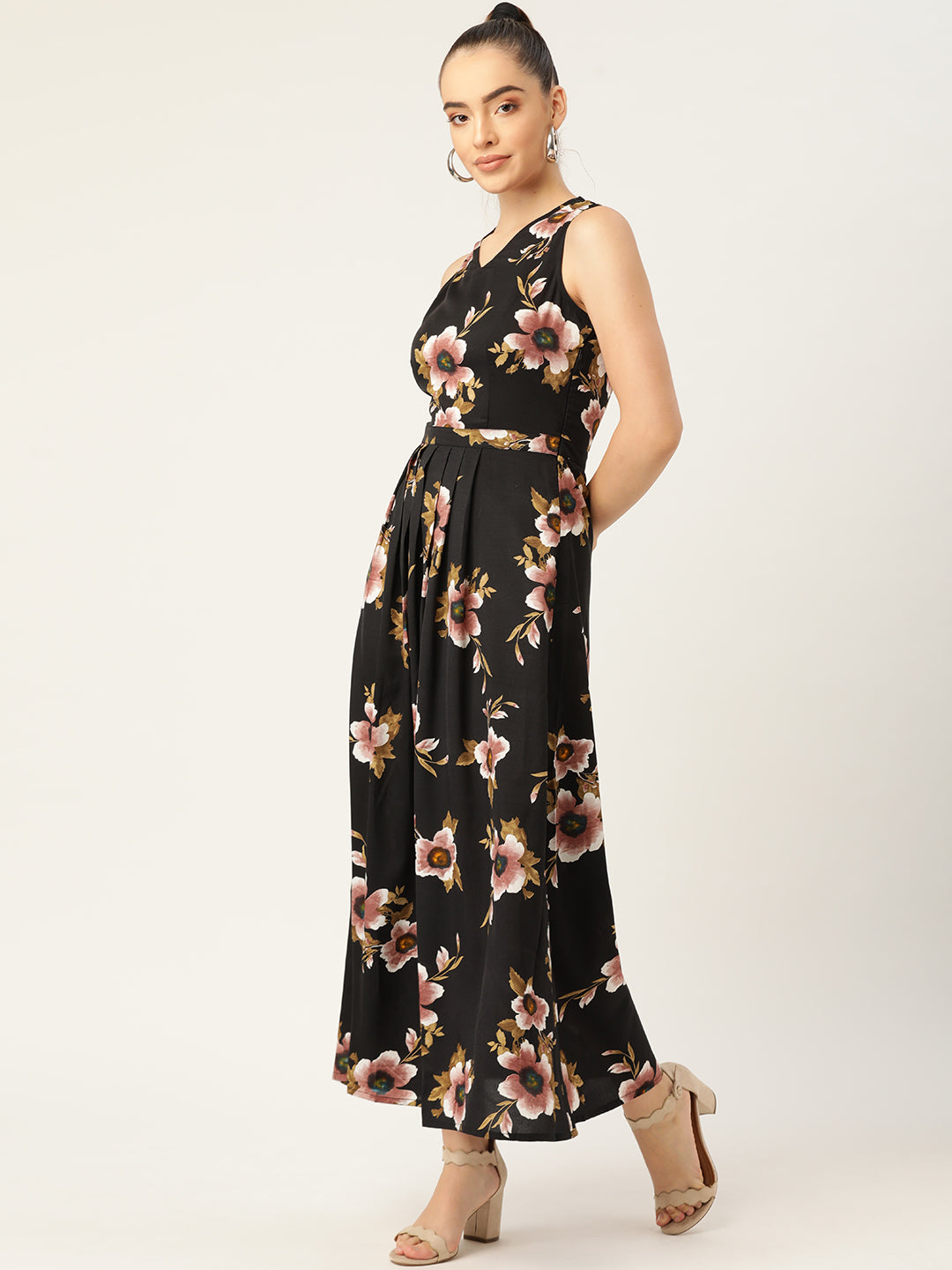 Women Black Floral Sleeveless Maxi Dress with V-Neck
