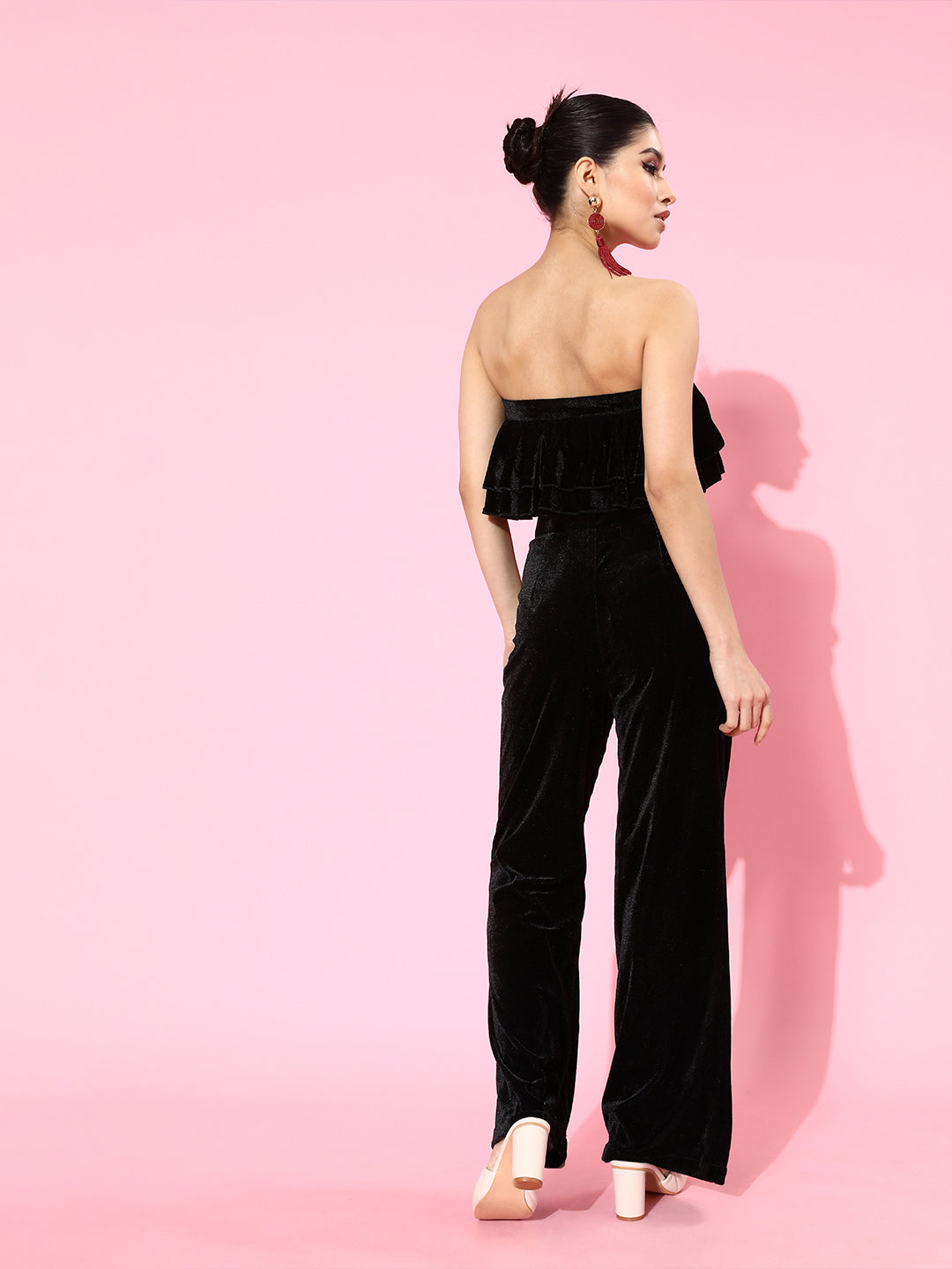 Chic Black Velvet Strapless Jumpsuit with Ruffled Detail – Fashion-Forward & Trendy