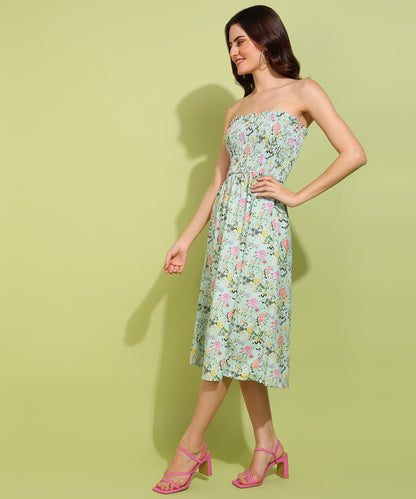 Women's Light Green Floral Strapless Smocked Midi Dress – Summer Beach Outfit
