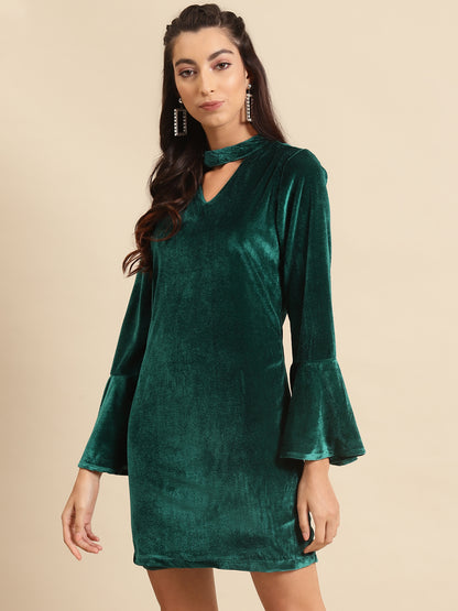 Green Velvet Mini Dress with Flared Sleeves and Choker Neck