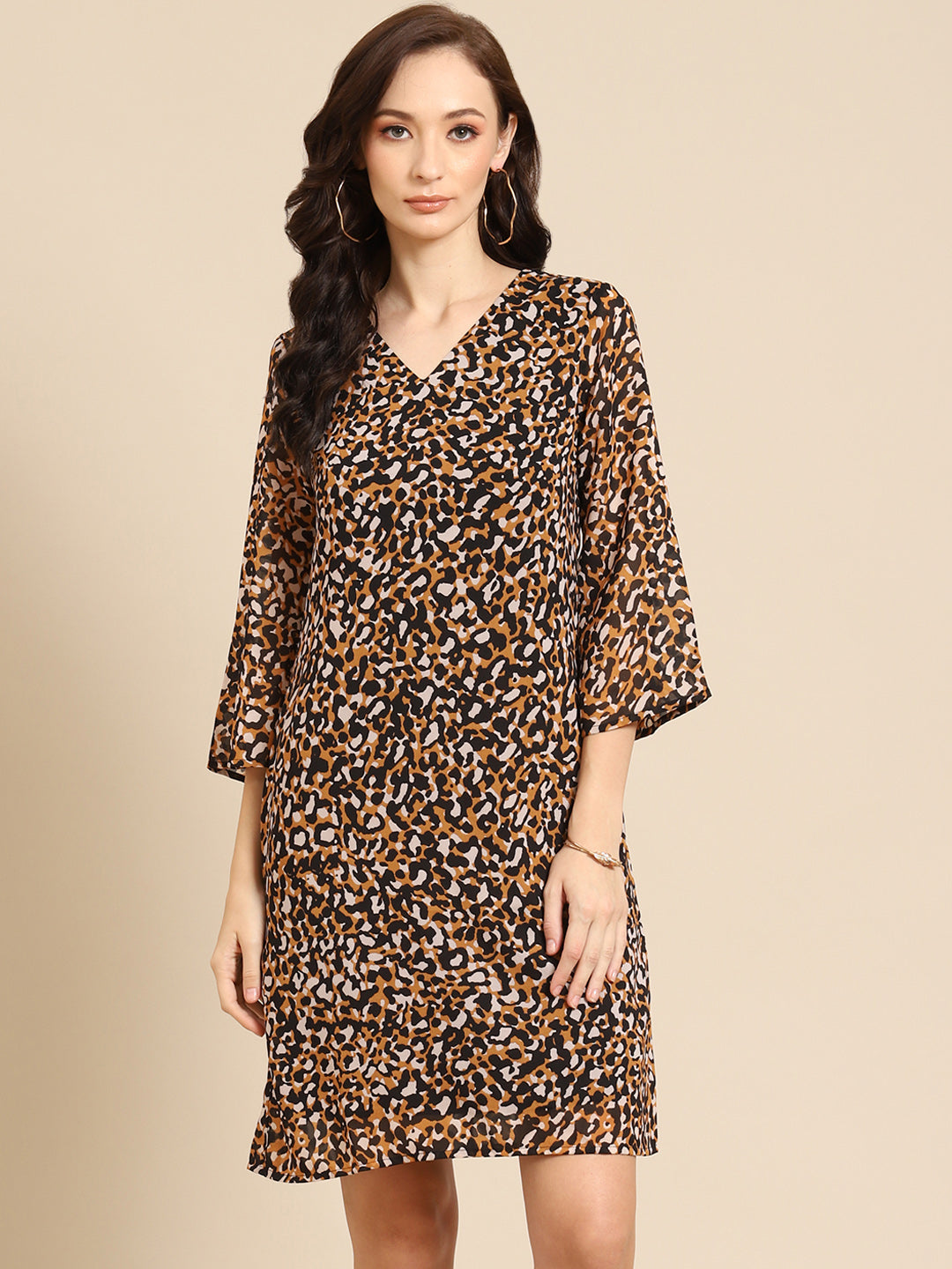 Women’s Leopard Print V-Neck Shift Dress – Casual Stylish Animal Print Outfit