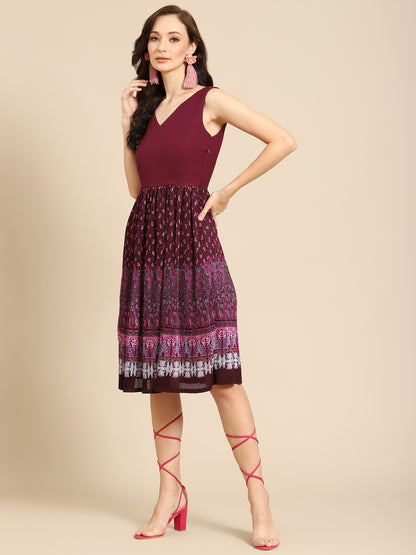 Women’s Sleeveless Maroon Printed Midi Dress – Stylish V-Neck Party Wear