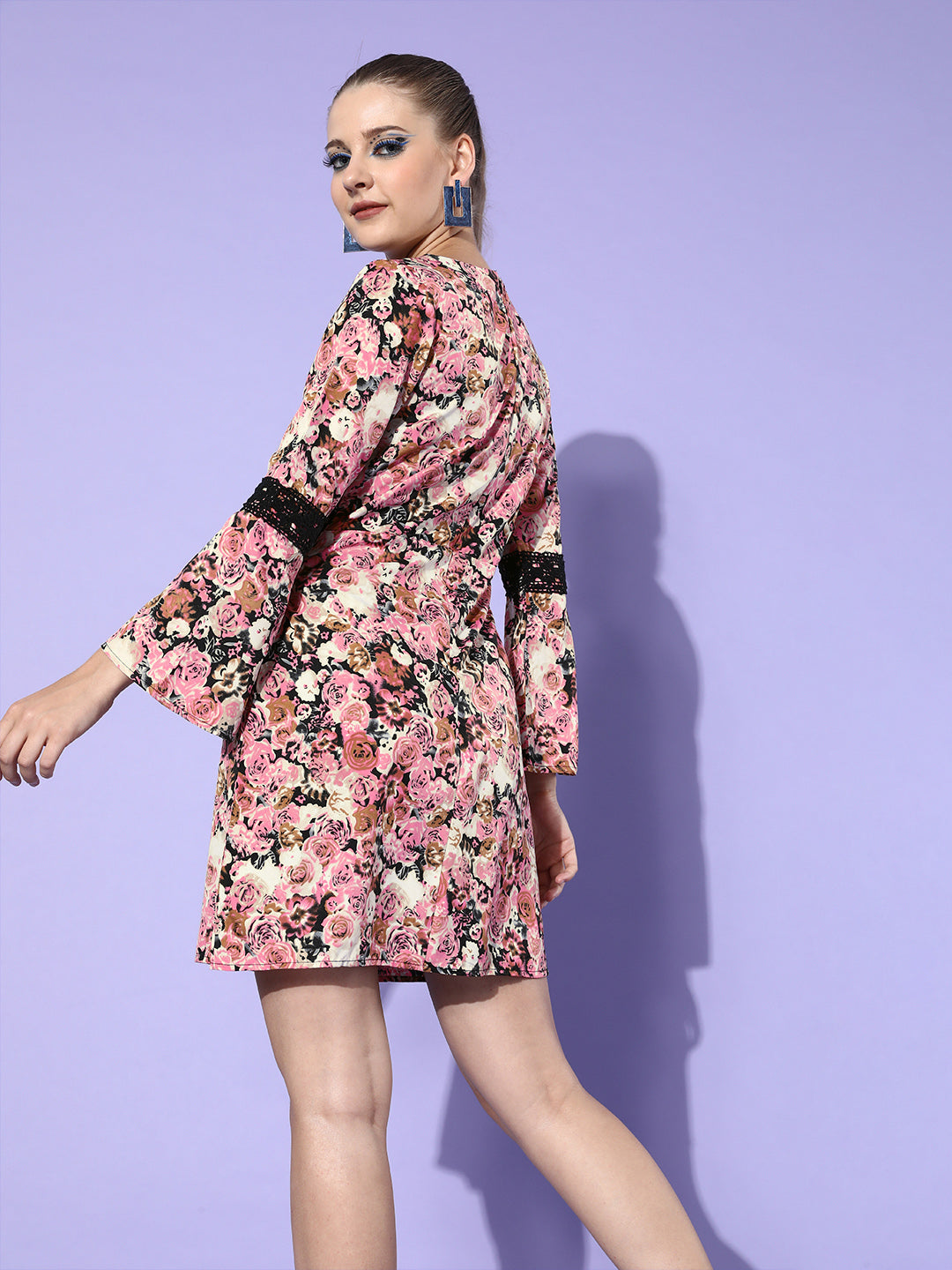 Vintage Rose Print Mini Dress with Lace Detail Elegant V Neck Party Wear Dress