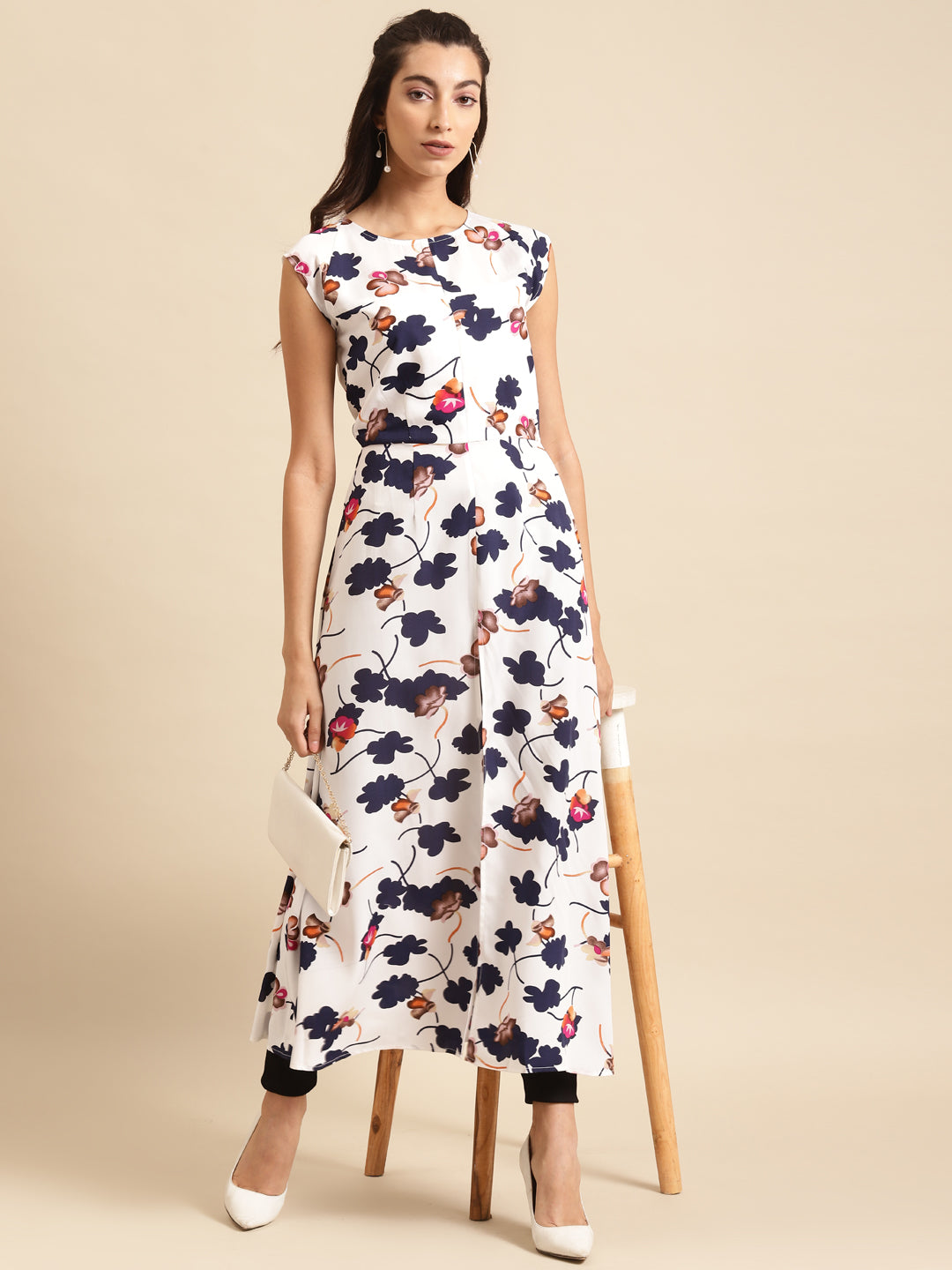 White Floral Straight Kurta with Cap Sleeves – Elegant Summer