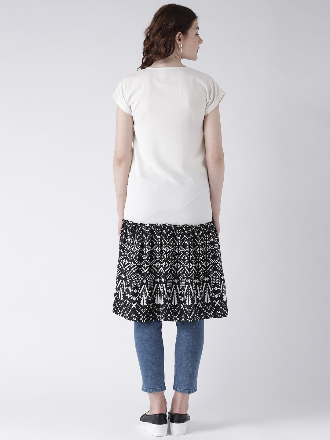 Women's White and Black Printed Short Sleeve Straight Kurta