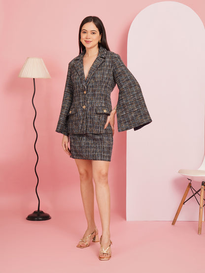Madame Moment Tweed