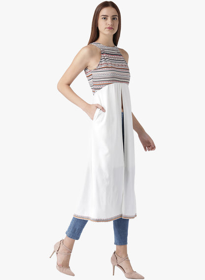 Women's Sleeveless Front Slit Ethnic Kurta in White with Printed Yoke